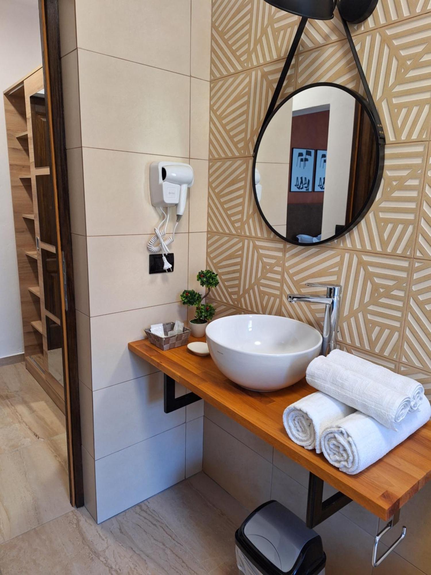 Danifeld Inn Voronet Zewnętrze zdjęcie