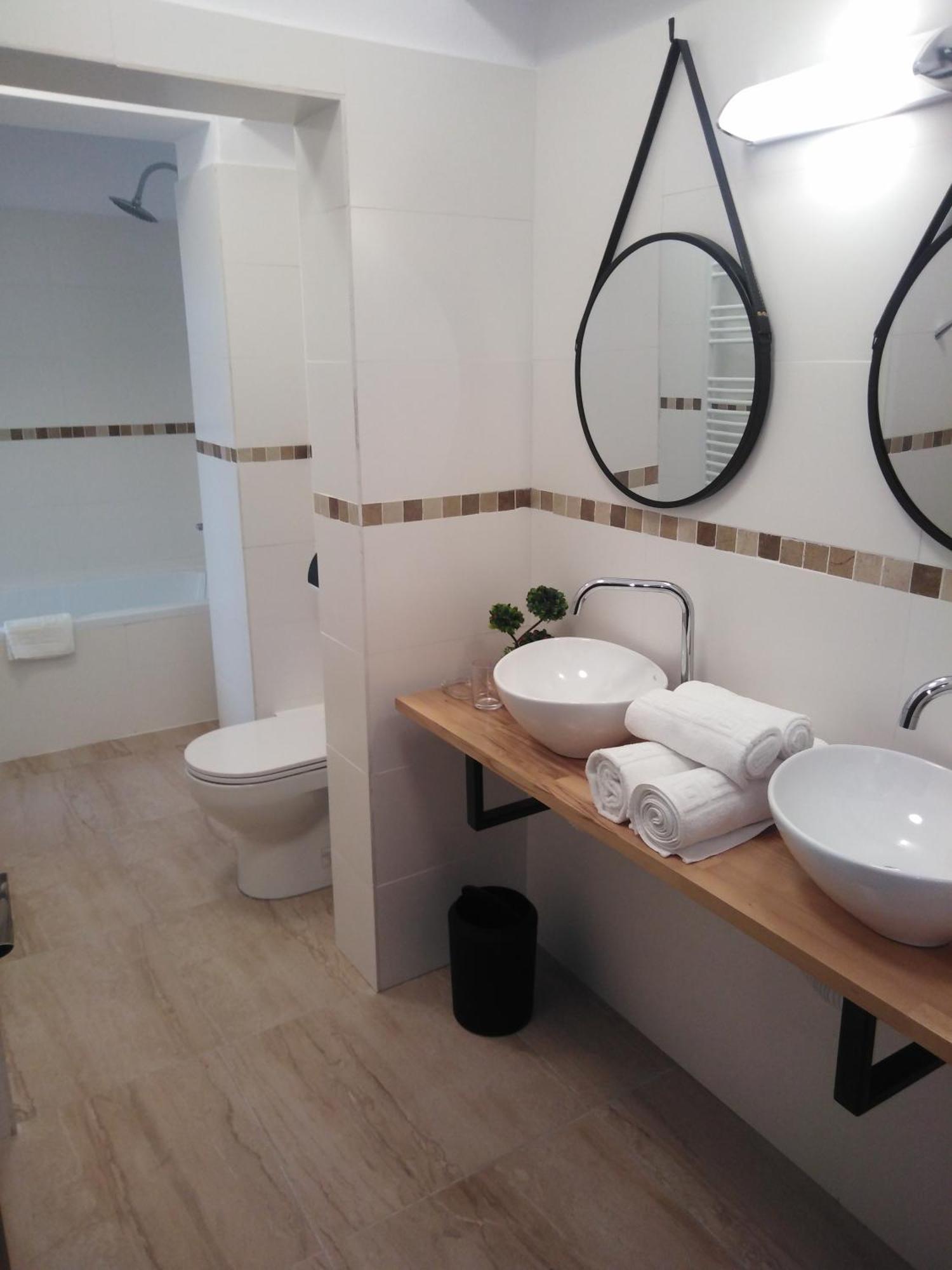 Danifeld Inn Voronet Zewnętrze zdjęcie